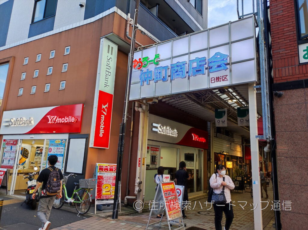 亀有駅南口の商店街の写真