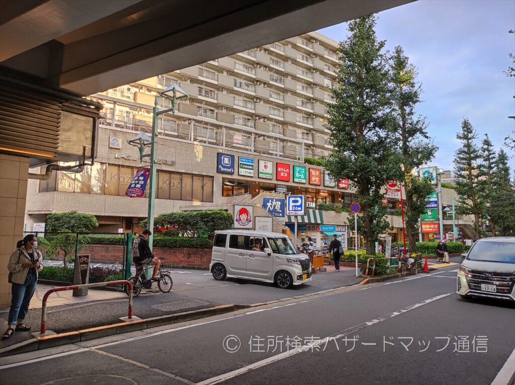 笹塚駅前の景色