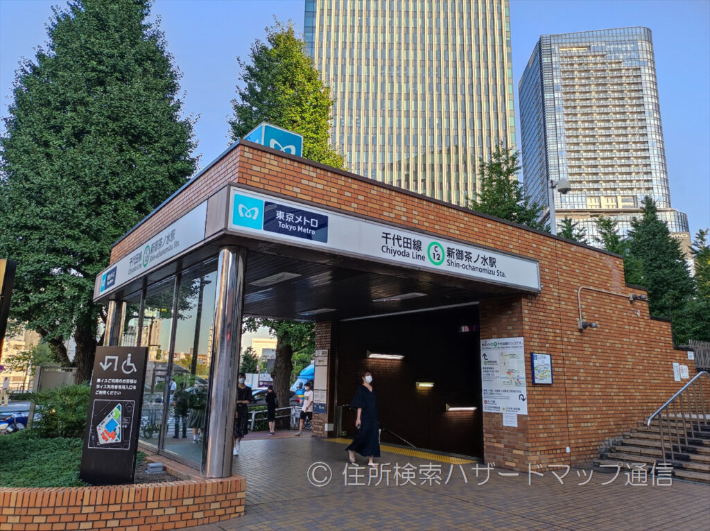新御茶ノ水駅の写真