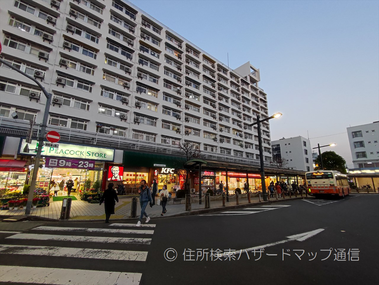 竹ノ塚駅東口のバスエリア